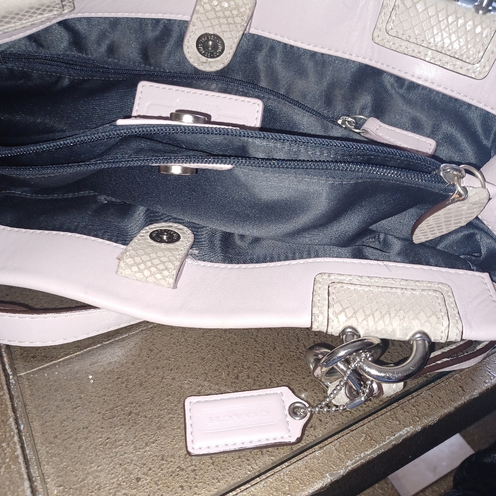 Coach Purse - Picture 6 of 8